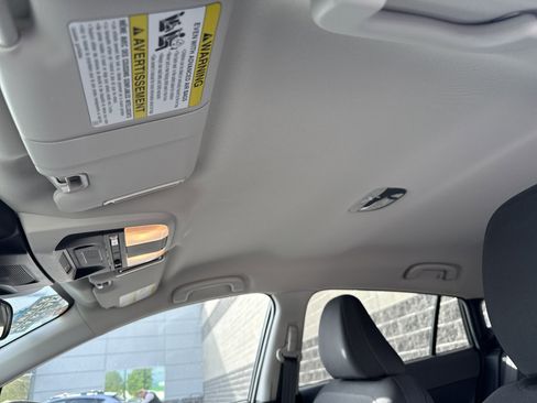 Used 2026 Subaru Crosstrek 2.0i Premium image 36