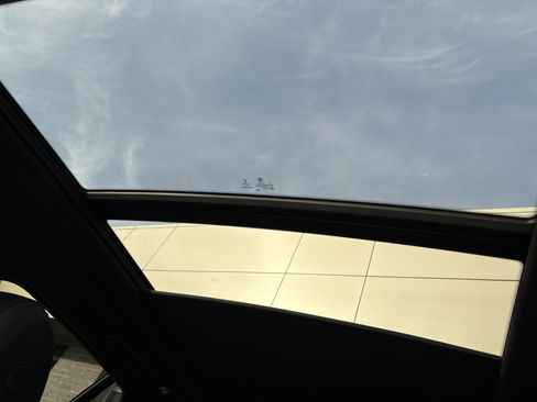 Used 2023 BMW X5 xDrive40i w/ M Sport Package image 28