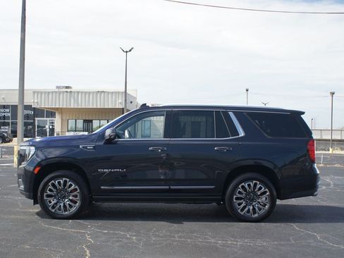 Used 2024 GMC Yukon Denali Ultimate AWD/4WD image 14