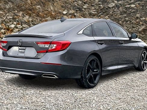 Used 2019 Honda Accord Sport image 2