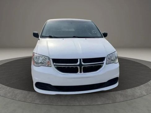 Used 2016 Dodge Grand Caravan American Value Package FWD image 7