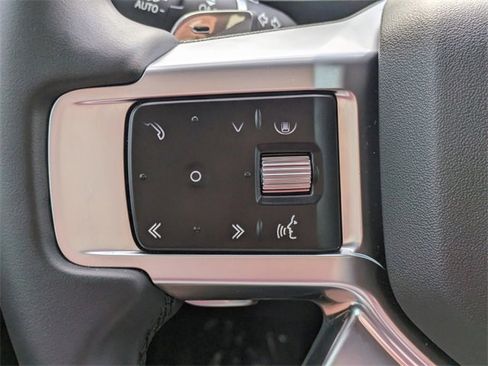 Used 2025 Land Rover Discovery S image 20