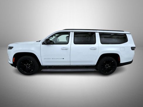 New 2026 Jeep Grand Wagoneer L Limited AWD/4WD image 8