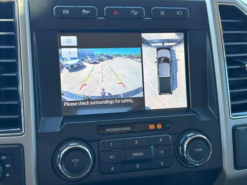 Used 2020 Ford F250 Lariat w/ Chrome Package image 36