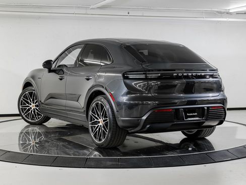 New 2026 Porsche Macan Electric image 3