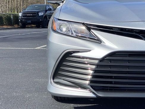 Used 2024 Toyota Camry LE w/ Convenience Package image 13