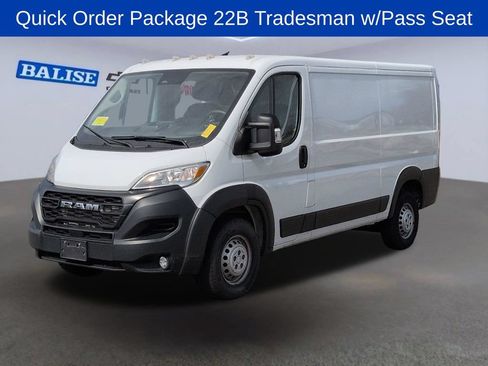 Used 2025 RAM ProMaster 2500 w/ Convenience Group FWD image 8