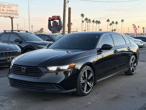 Used 2024 Honda Accord Sport image 2