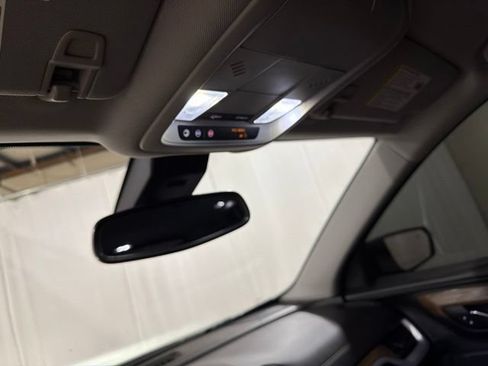 Used 2021 GMC Terrain SLE w/ Driver Convenience Package FWD image 19