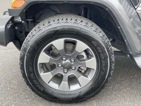 Used 2023 Jeep Wrangler Sahara w/ Cold Weather Group image 9