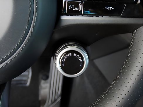 New 2024 Maserati Grecale GT image 42