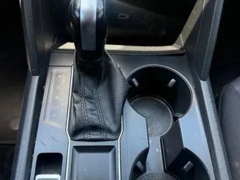 Used 2018 Volkswagen Atlas S FWD image 28