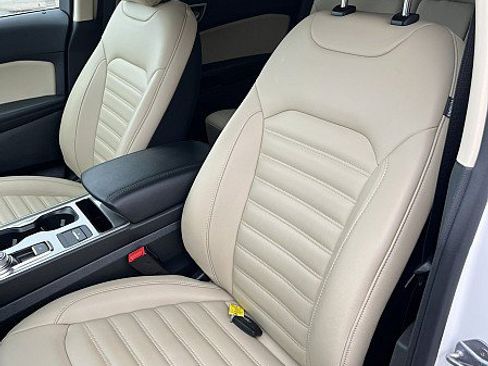 Used 2024 Ford Edge SEL w/ Convenience Package AWD/4WD image 11