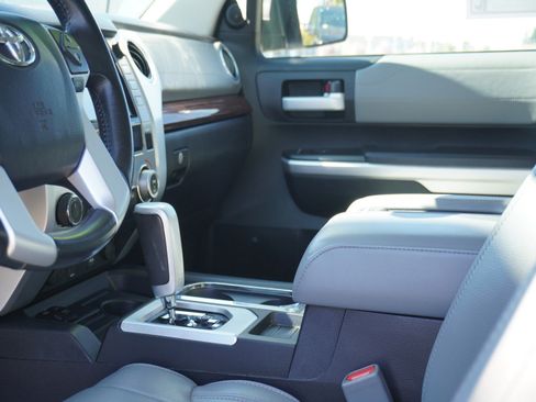 Used 2017 Toyota Tundra Limited image 20