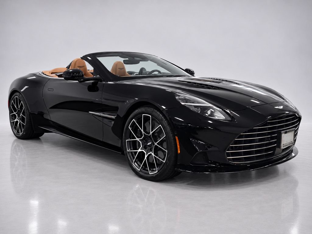 Used 2026 Aston Martin Vanquish Convertible RWD image 1