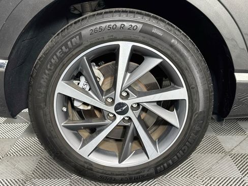 Used 2025 Genesis GV80 2.5T Advanced AWD/4WD image 31