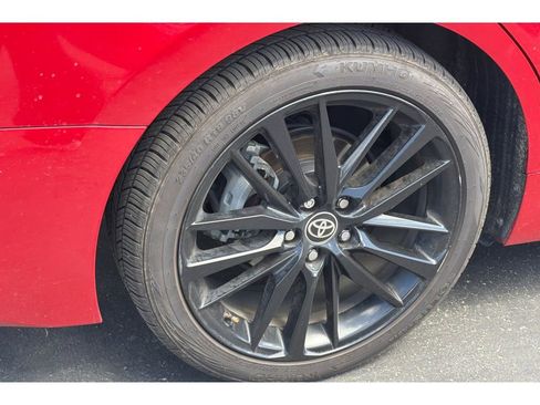 Used 2021 Toyota Camry XSE image 4