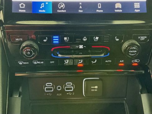 Used 2023 Jeep Grand Cherokee Summit w/ Adv Protech Group IV RWD image 18