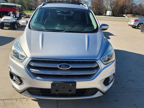 Used 2017 Ford Escape Titanium image 2