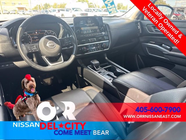 Used 2024 Nissan Pathfinder SL w/ SL Premium Package FWD image 12