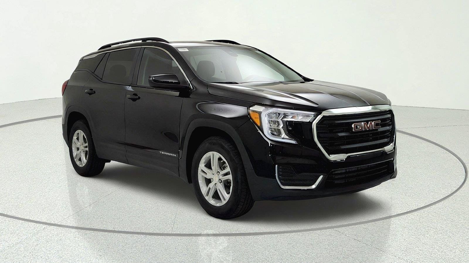Used 2023 GMC Terrain SLE w/ Driver Convenience Package AWD/4WD image 1