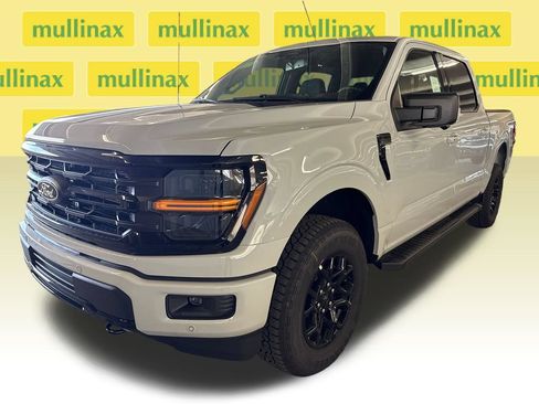 New 2026 Ford F150 XLT w/ Equipment Group 302A MID AWD/4WD image 17
