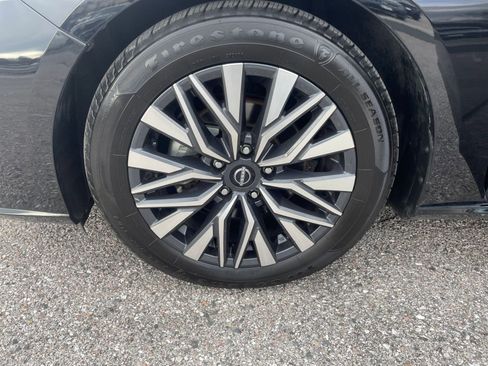 Used 2025 Nissan Altima 2.5 SV image 29