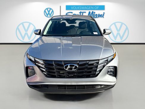 Used 2024 Hyundai Tucson SE image 2