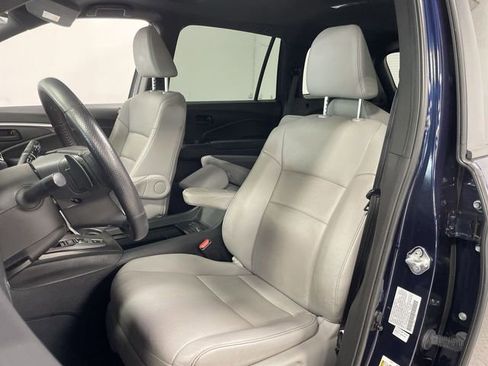 Used 2023 Honda Passport EX-L image 11