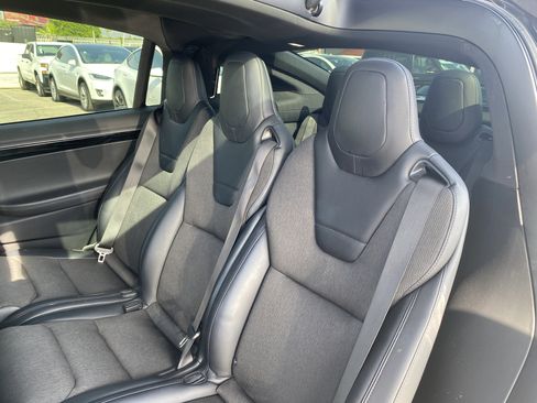 Used 2017 Tesla Model X 75D image 21
