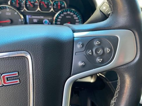 Used 2017 GMC Yukon SLE w/ SLE Value Package AWD/4WD image 16