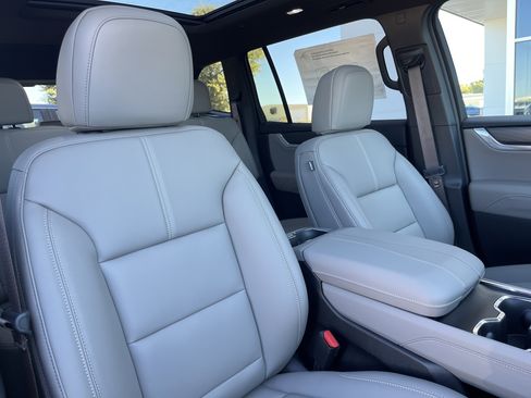 New 2026 GMC Acadia Elevation image 20