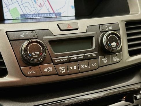 Used 2016 Honda Odyssey Touring Elite image 16