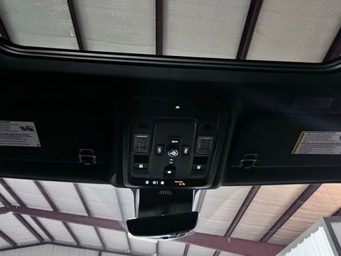 Used 2025 GMC Yukon Denali Ultimate w/ LPO, Floor Liner Package AWD/4WD image 35