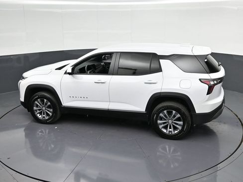 Used 2026 Chevrolet Equinox LT w/ Safety and Technology Package FWD image 26