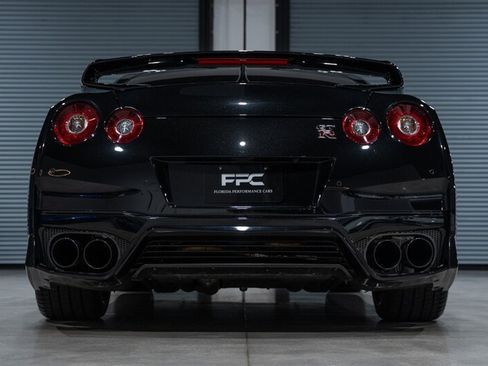 Used 2021 Nissan GT-R Premium AWD/4WD image 64