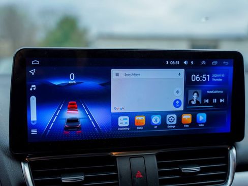 Used 2014 MAZDA MAZDA3 s Grand Touring image 8