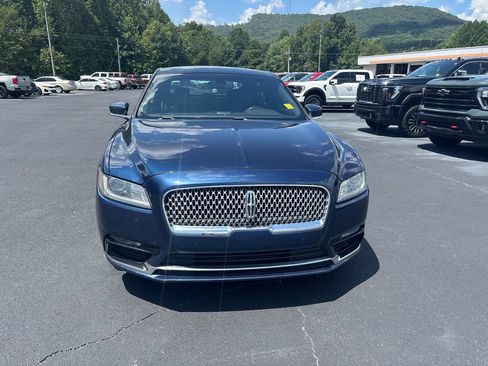 Used 2017 Lincoln Continental Reserve FWD image 2