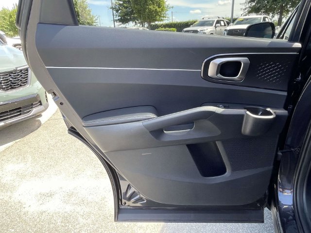 Certified 2026 Kia Sorento LX FWD image 14