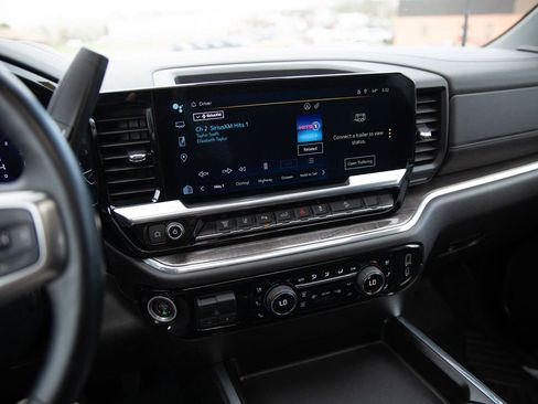 Certified 2024 Chevrolet Silverado 2500 LTZ w/ LTZ Convenience Package image 15