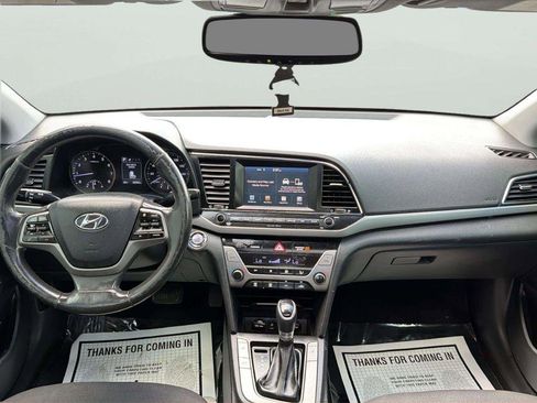 Used 2018 Hyundai Elantra Value Edition FWD image 19