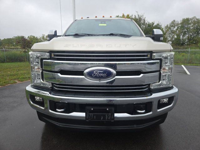 Used 2017 Ford F350 Lariat w/ Lariat Ultimate Package AWD/4WD image 3