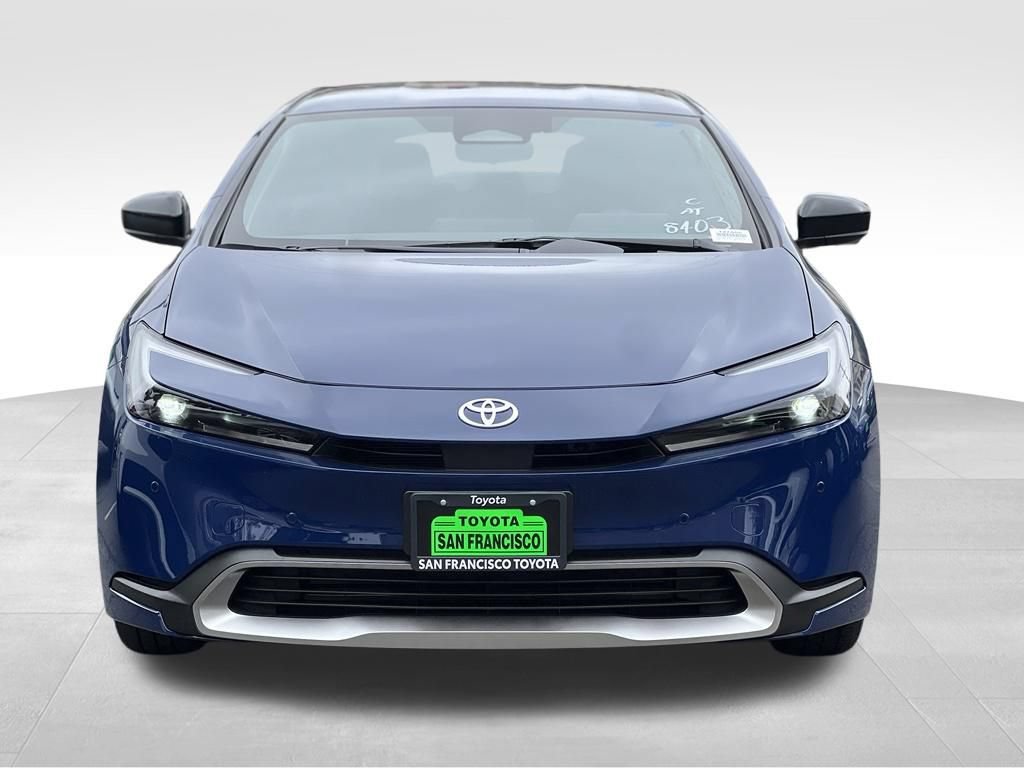 New 2027 Toyota Prius Plug-In Hybrid FWD image 5
