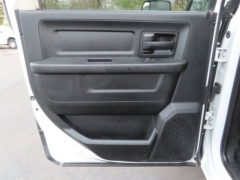 Used 2016 RAM 5500 Tradesman image 31