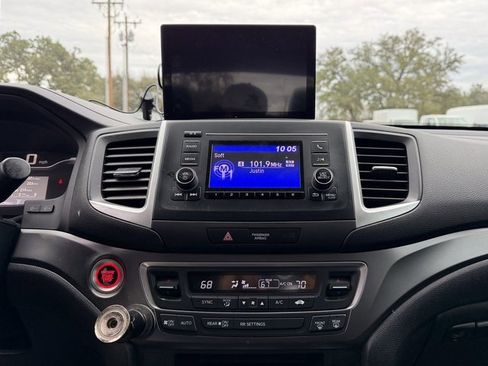 Used 2019 Honda Ridgeline Sport image 12
