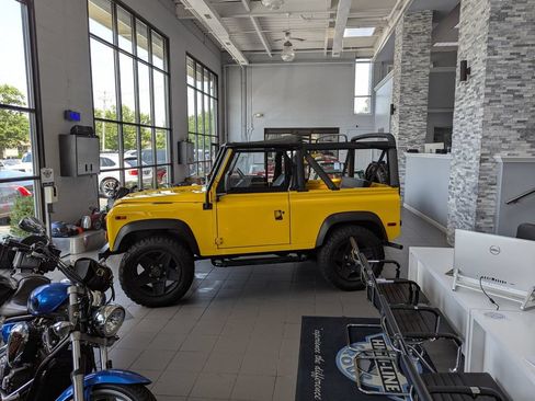 Used 1997 Land Rover Defender 90 AWD/4WD image 45