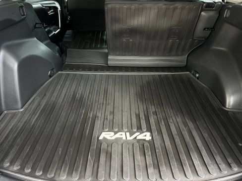 Used 2024 Toyota RAV4 XLE FWD image 14
