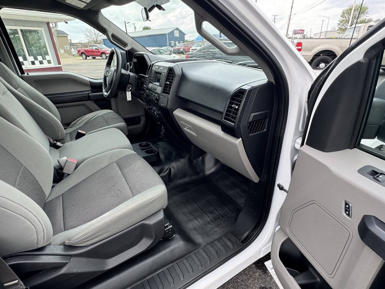 Used 2016 Ford F150 XL w/ Equipment Group 101A Mid RWD image 30