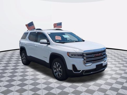 Certified 2023 GMC Acadia SLE w/ Driver Convenience Package AWD/4WD image 2