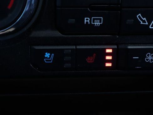 Used 2021 Ford F350 Lariat image 49